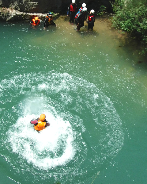 Aventura en grupo en la naturaleza de Castellón